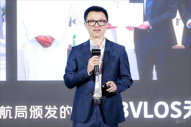 当 AI 遇上“低空经济”，智能机器人产业将面临怎样新的挑战与机遇？｜钛媒体AGI