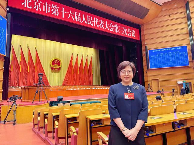 如何推动人工智能发展、杜绝虚假AI视频？北京市人大代表提建议