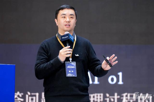 端到端智驾燃爆中关村！2025首场自动驾驶峰会圆满落幕