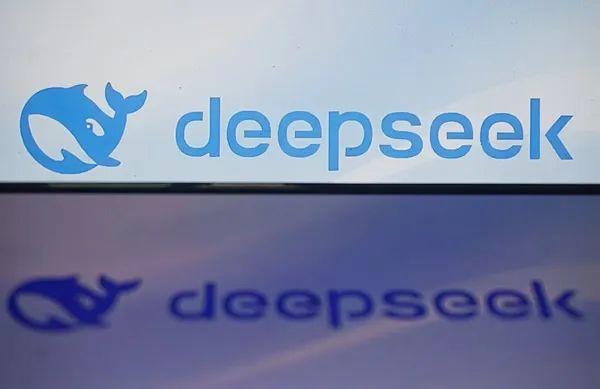 全网轰动！DeepSeek超越ChatGPT，登顶美区