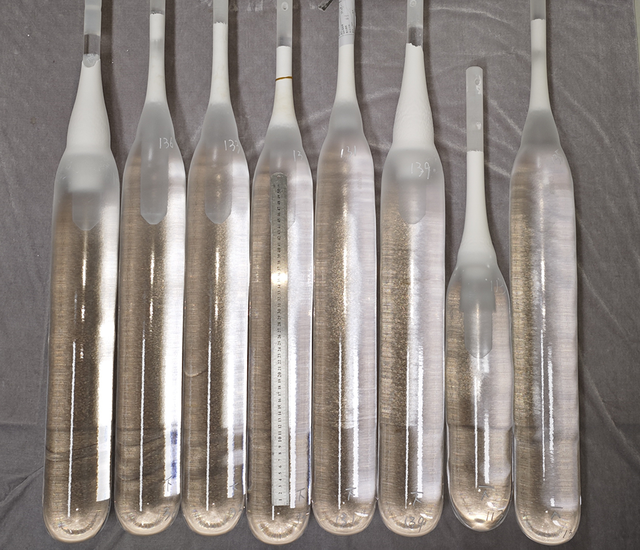 研究了38年玻璃的她，如今着眼如何用AI赋能新材料开发