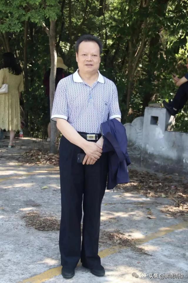 AI（人工智能）:从概念到多元应用与人文随感
