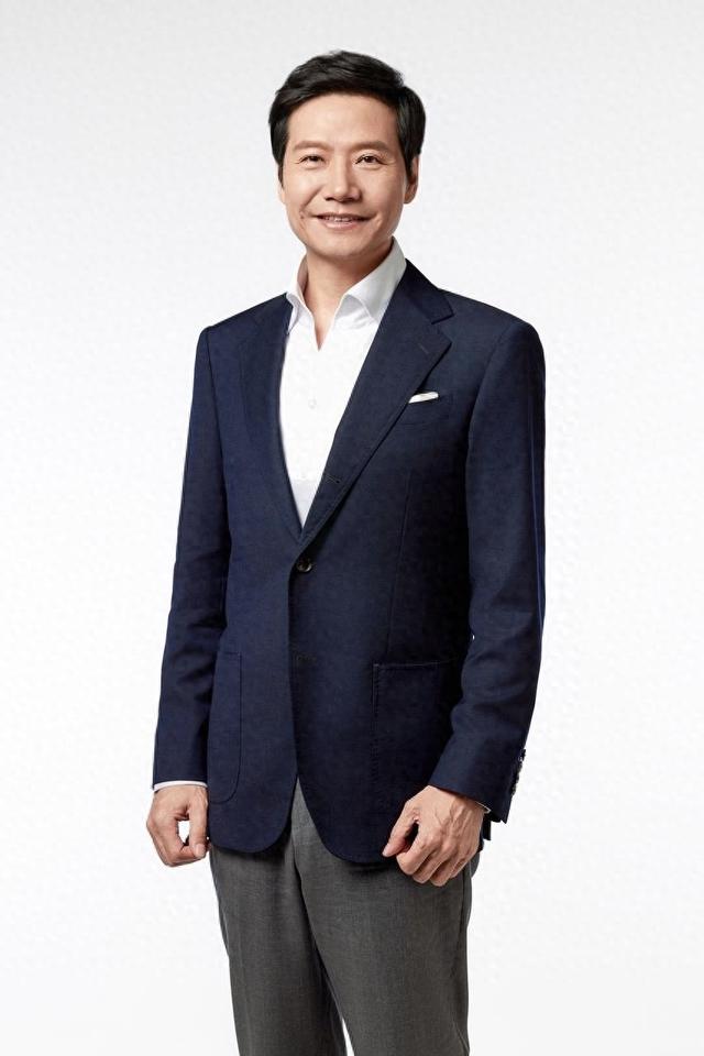 全国人大代表雷军关注自动驾驶：明确时间表，设立专属保险