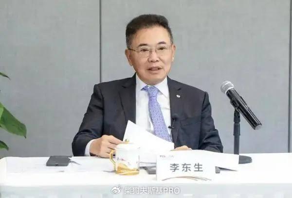 AI技术治理成两会焦点，科技大佬都拿来了哪些提案？